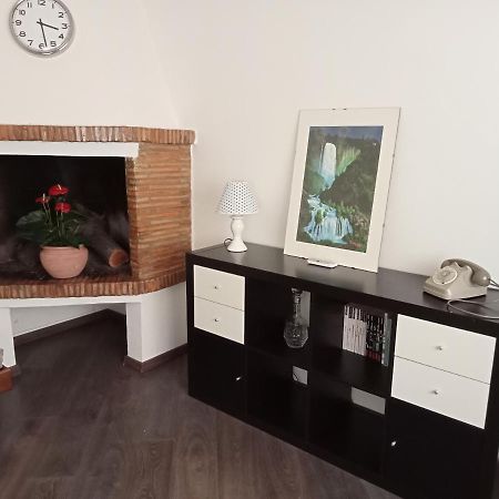 Casa Sofia - Appartamento Con Parcheggio Riservato Terni Luaran gambar